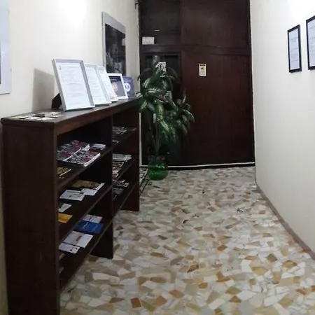 Millenottibologna בית הארחה *